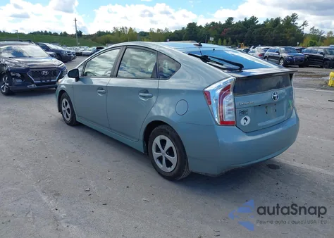 2014 Toyota Prius Three z USA, uszkodzony, nr VIN JTDKN3DUXE1817101